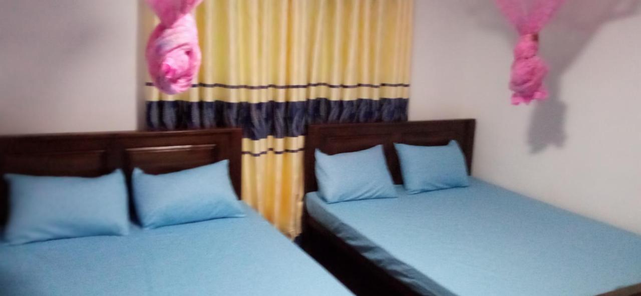 Impress Holiday Home Anuradhapura Exterior photo