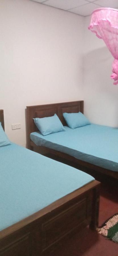 Impress Holiday Home Anuradhapura Exterior photo
