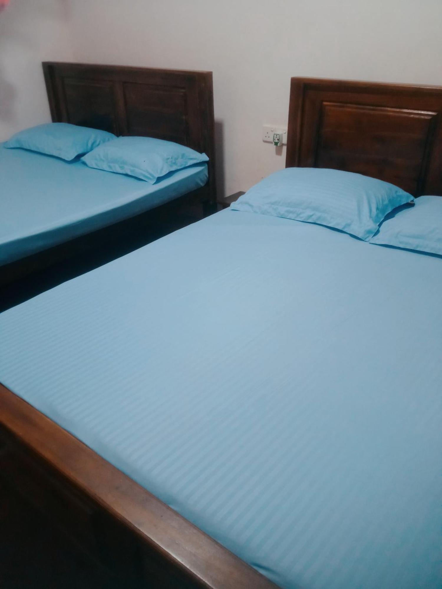 Impress Holiday Home Anuradhapura Exterior photo