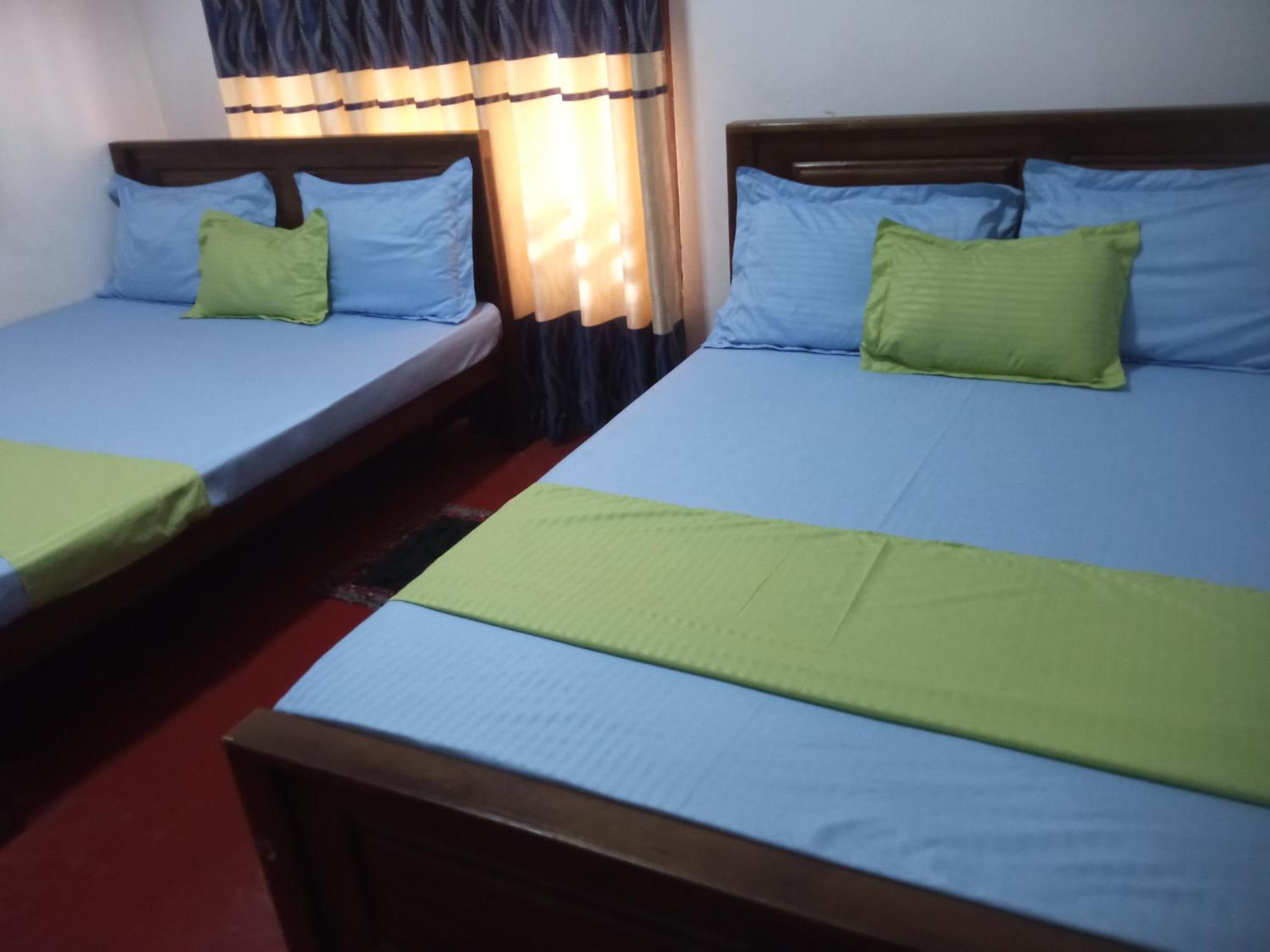 Impress Holiday Home Anuradhapura Room photo